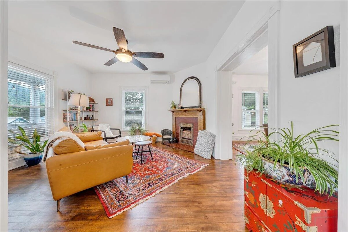 108 Alleghany ST - Photo 10