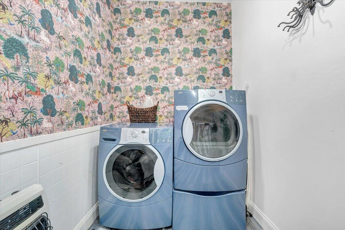 108 Alleghany ST - Photo 23