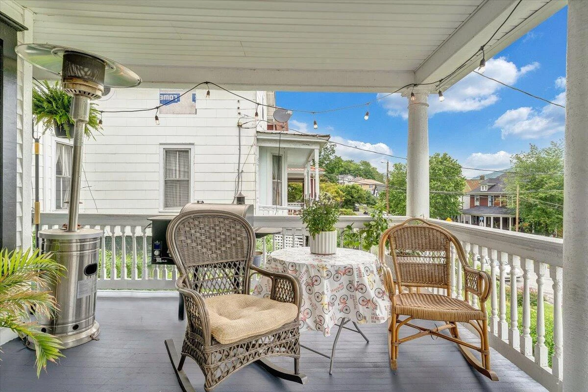 108 Alleghany ST - Photo 3