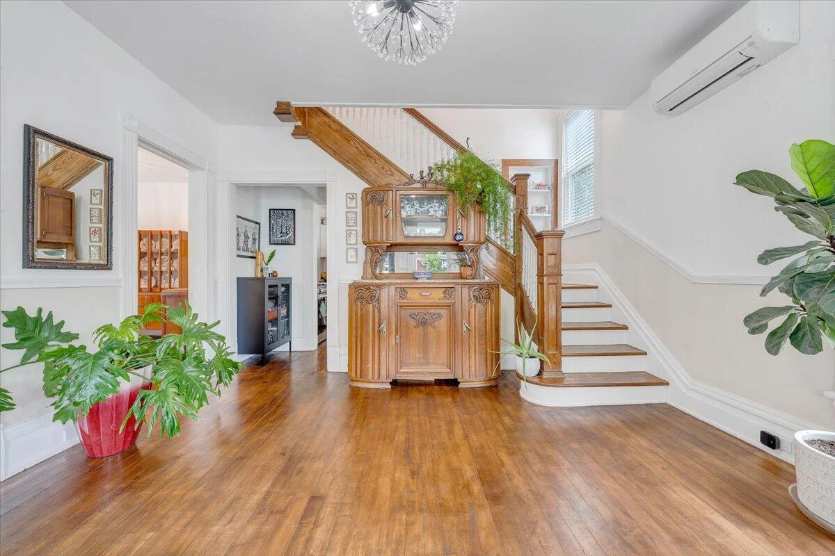 108 Alleghany ST - Photo 5