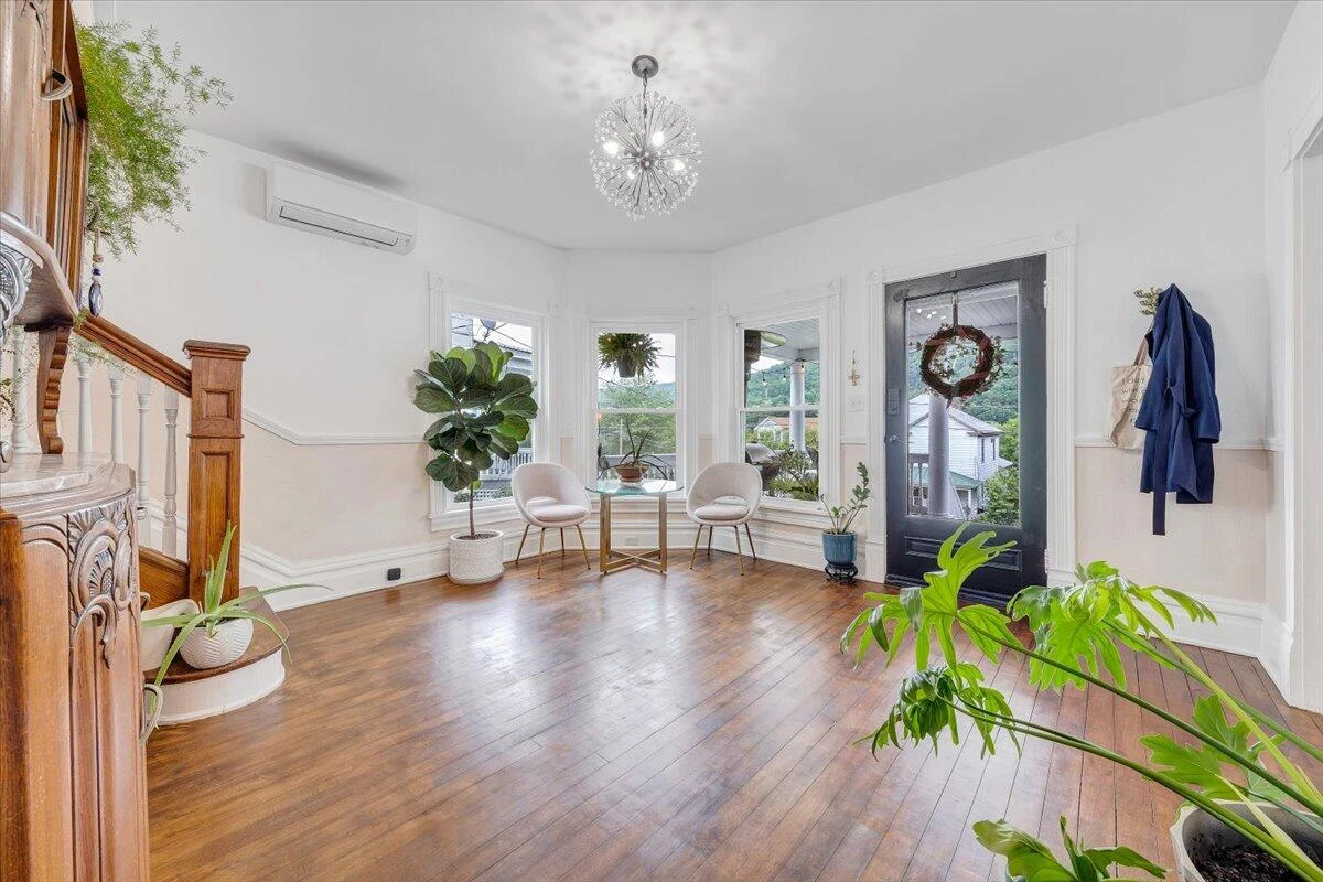 108 Alleghany ST - Photo 8