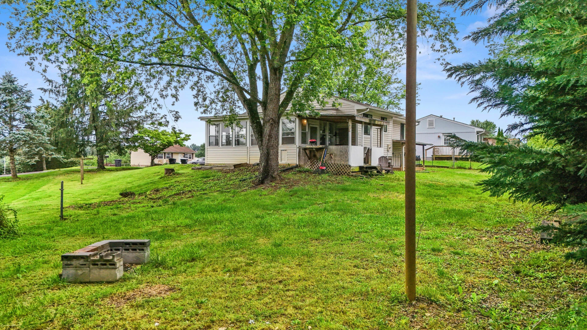 8574 Brubaker DR - Photo 8