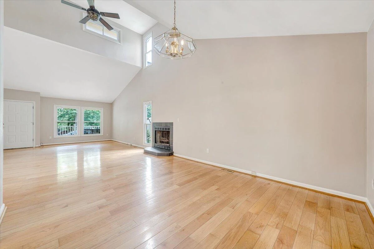 1894 Woodmere CT - Photo 11