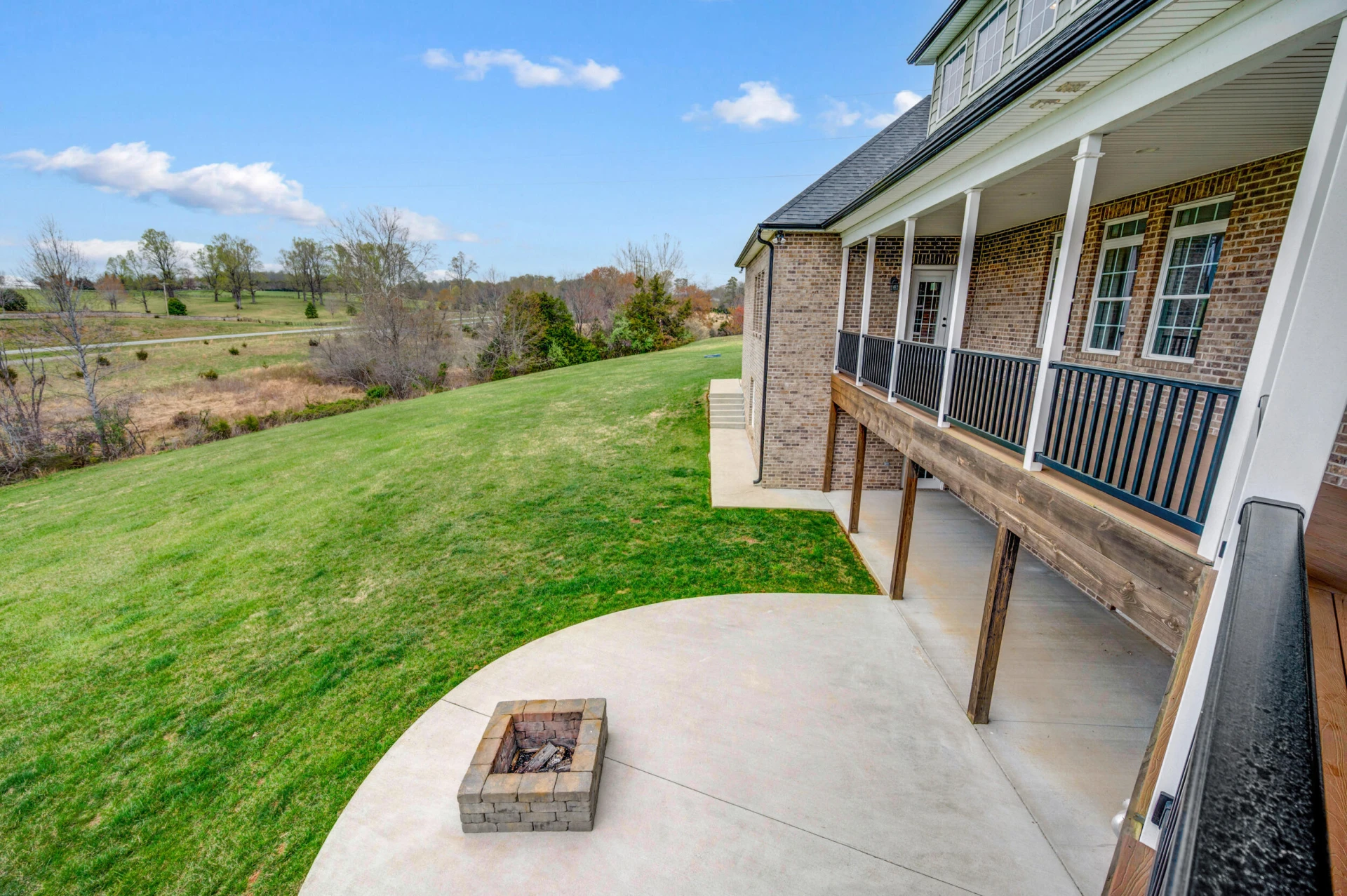 1695 Colby DR - Photo 24