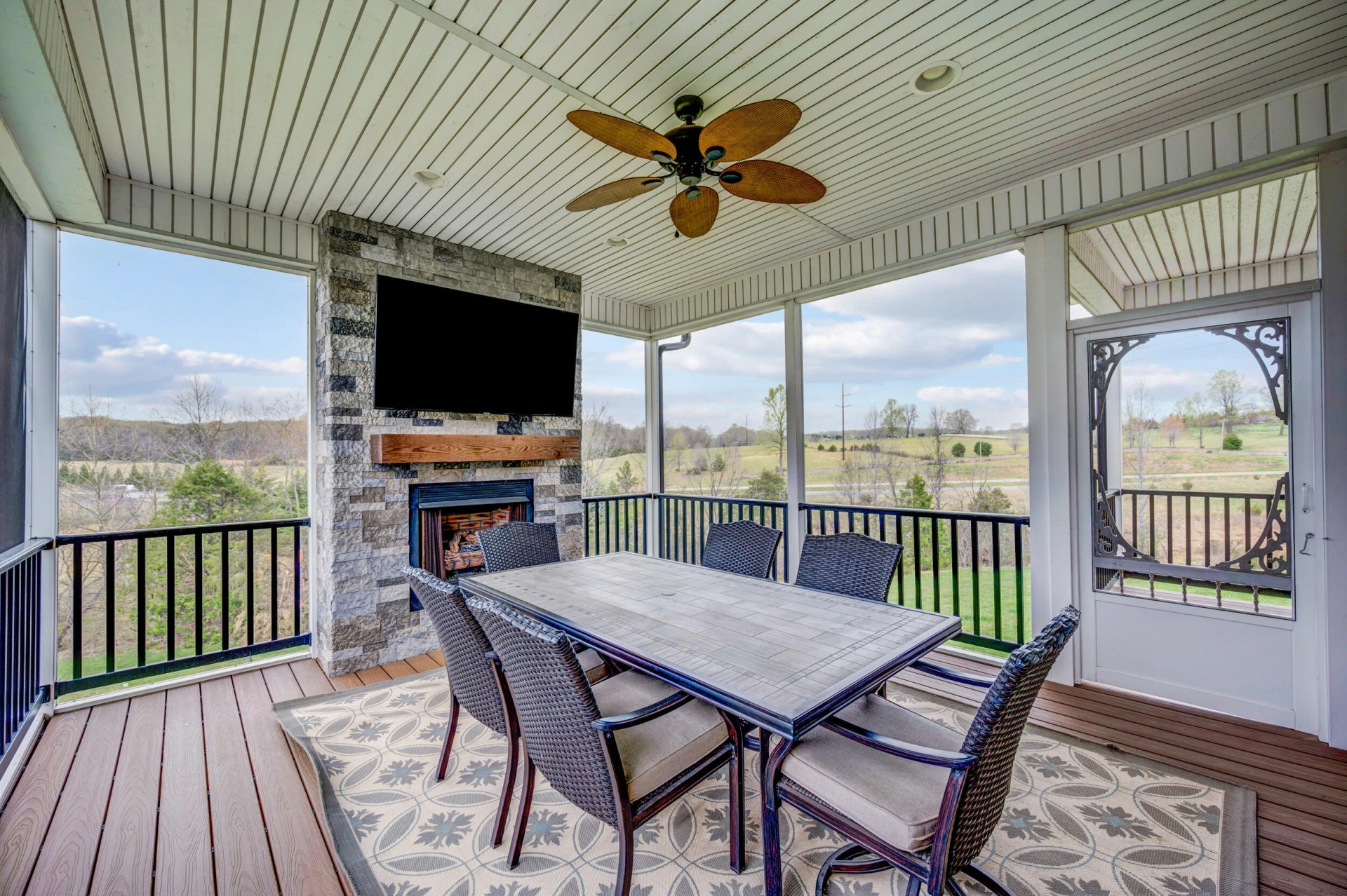 1695 Colby DR - Photo 25