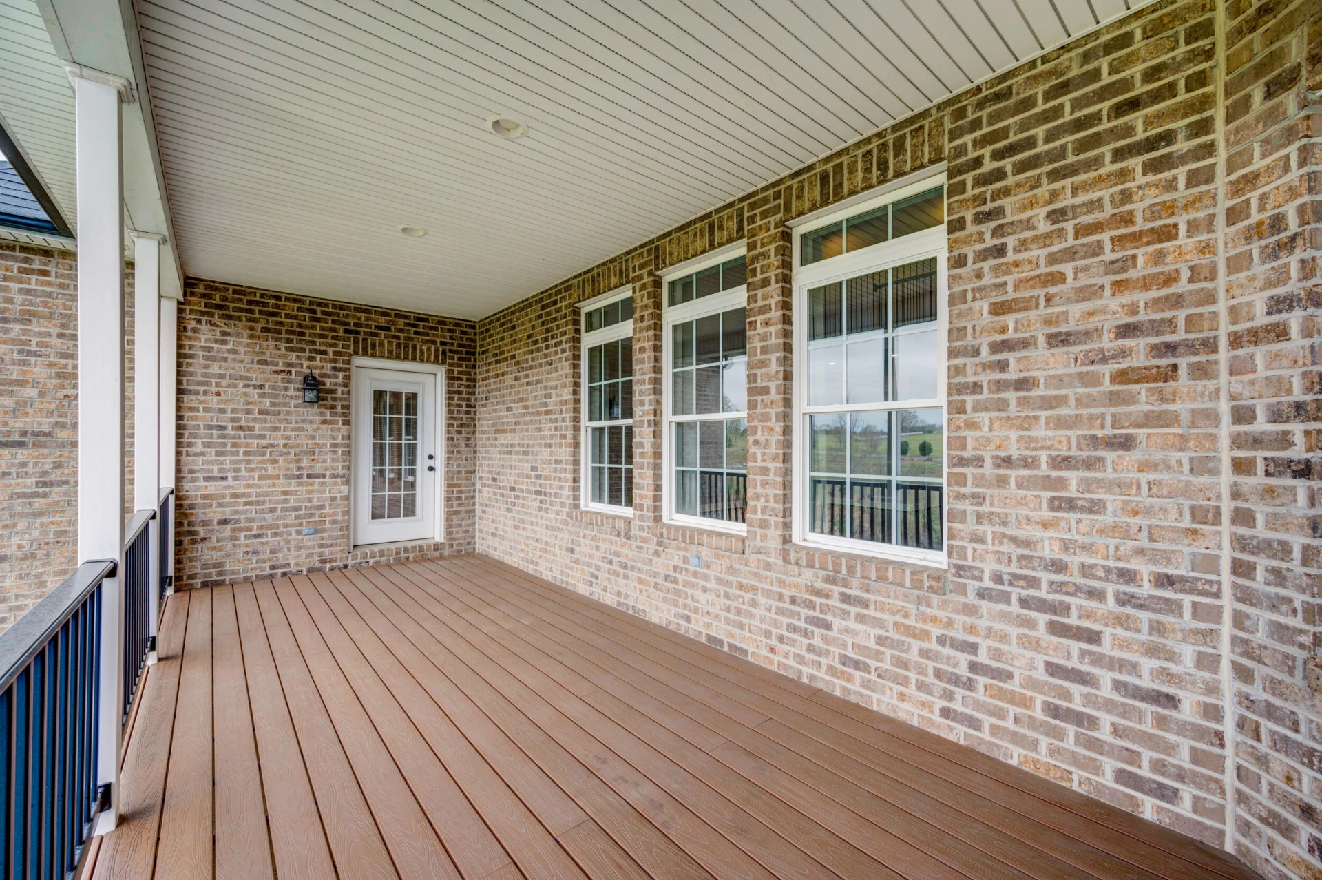 1695 Colby DR - Photo 28