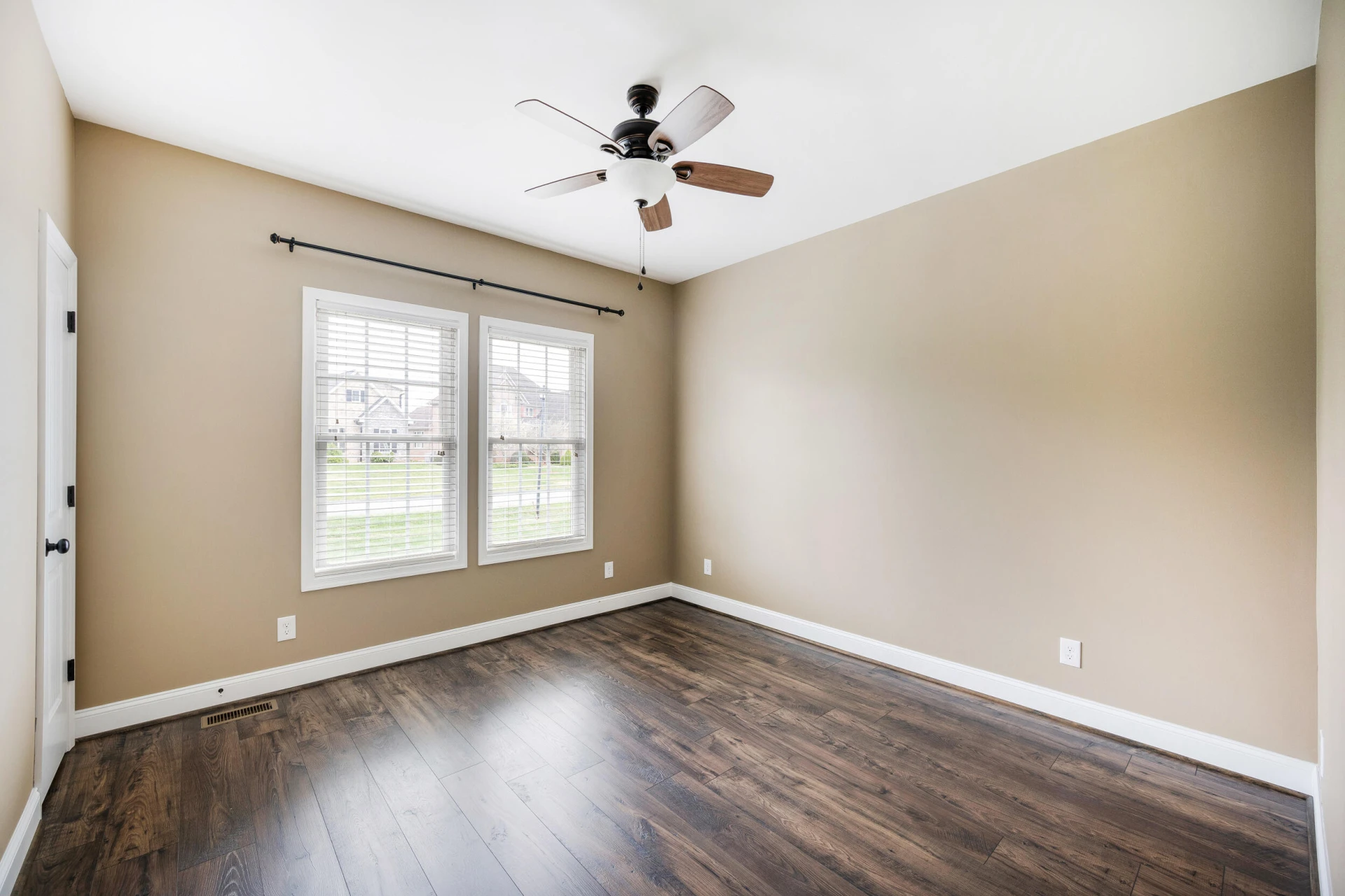1695 Colby DR - Photo 45