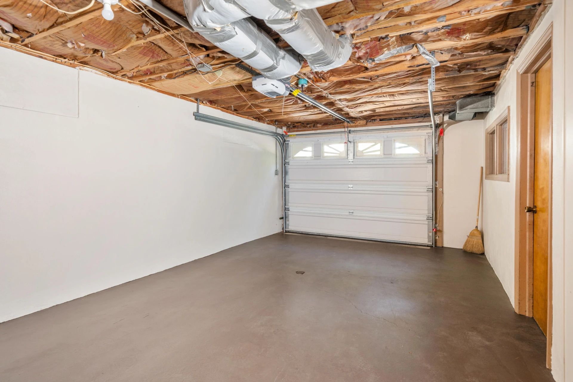 5225 Carriage DR - Photo 20