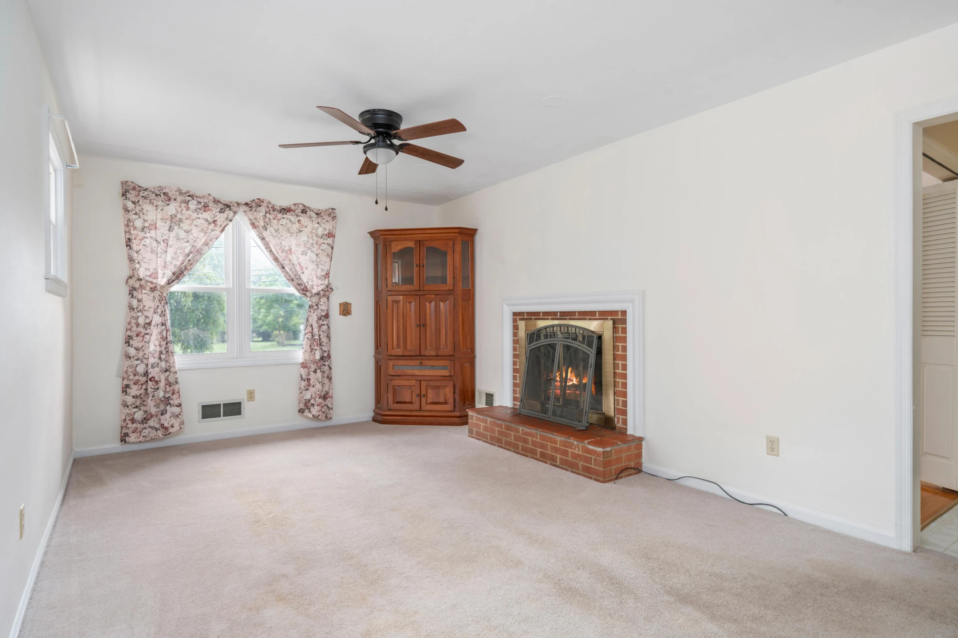 5225 Carriage DR - Photo 7