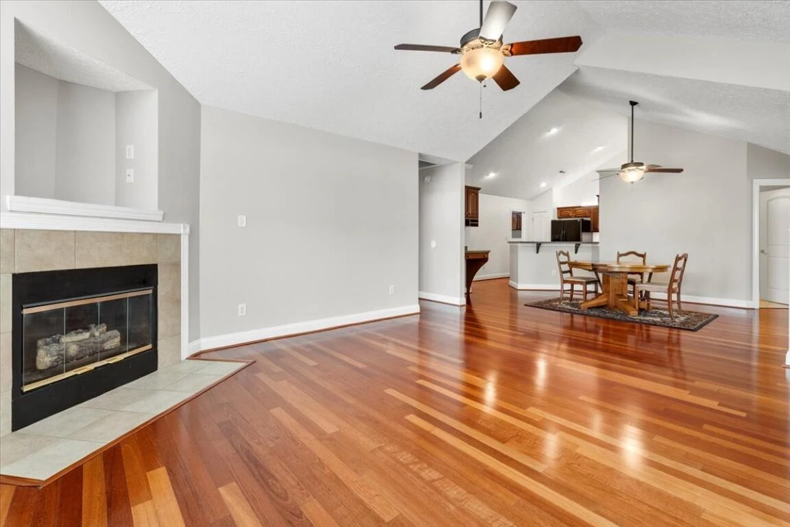 225 Patriot WAY - Photo 14
