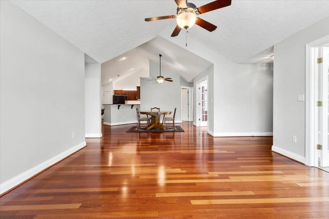 225 Patriot WAY - Photo 15