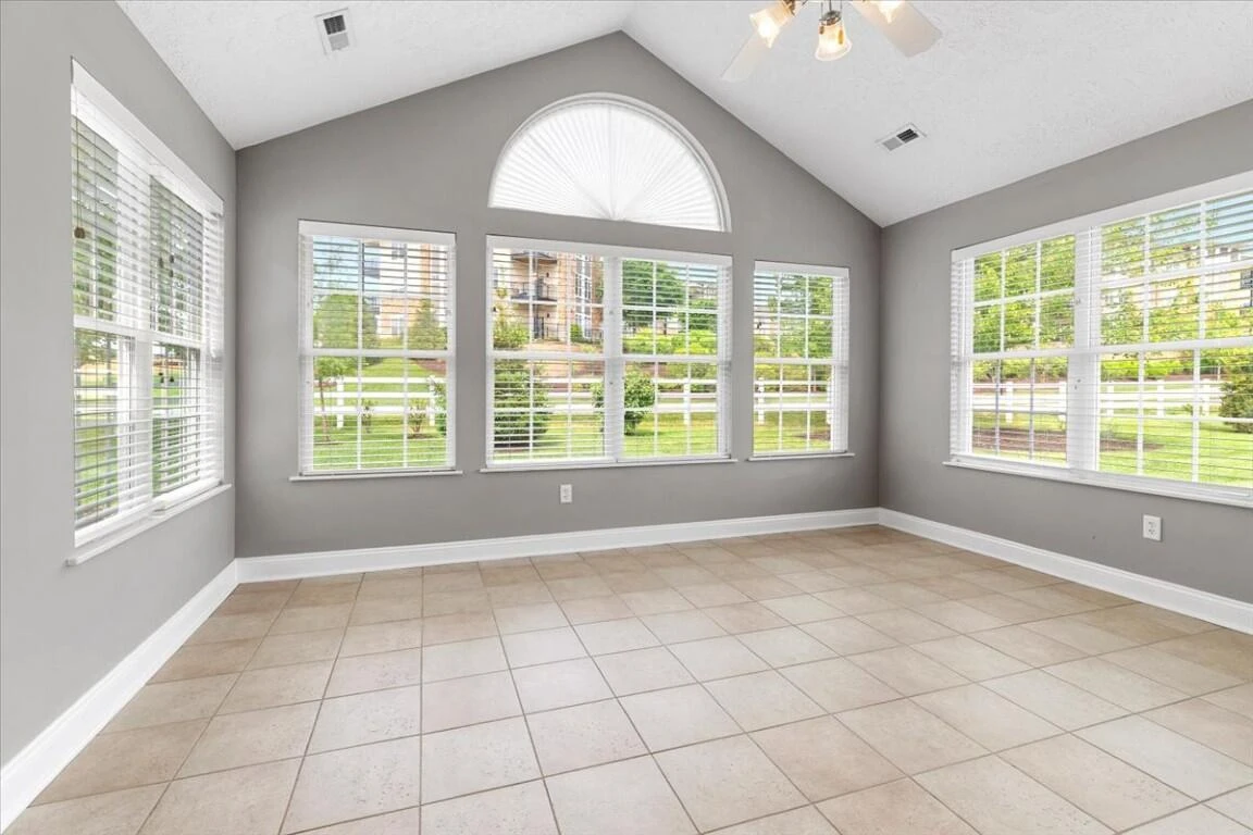 225 Patriot WAY - Photo 17