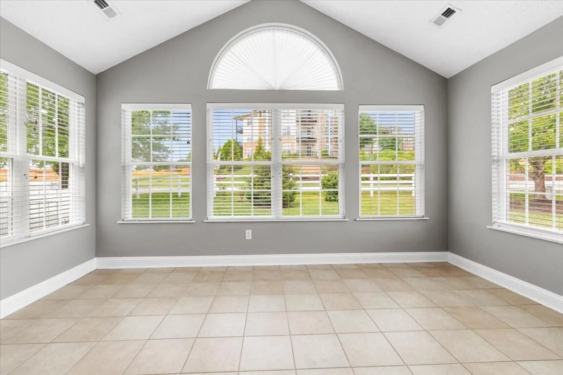 225 Patriot WAY - Photo 18