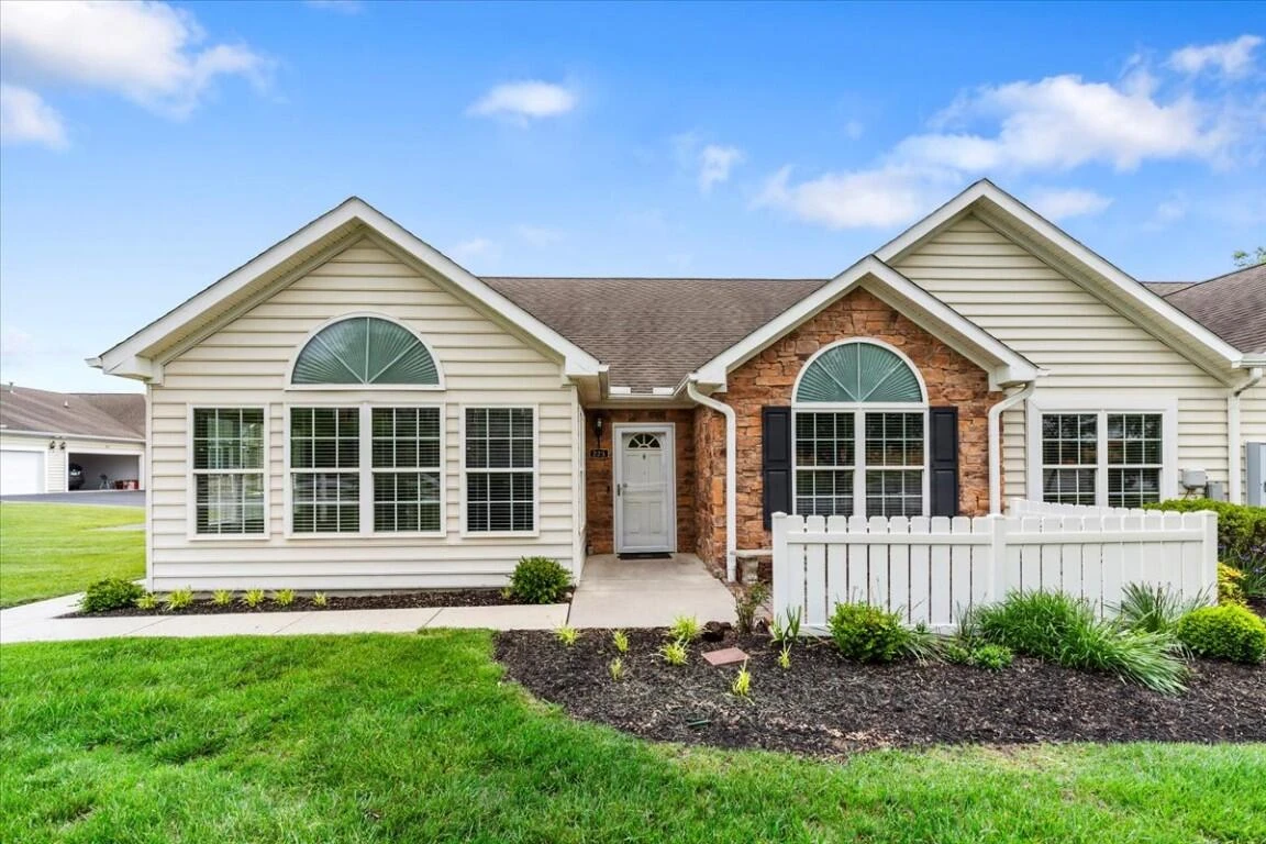 225 Patriot WAY - Photo 2