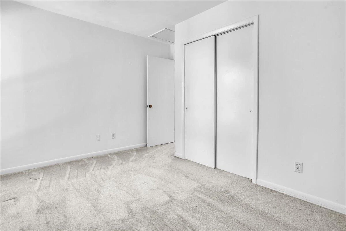 4554 Summerset DR - Photo 20