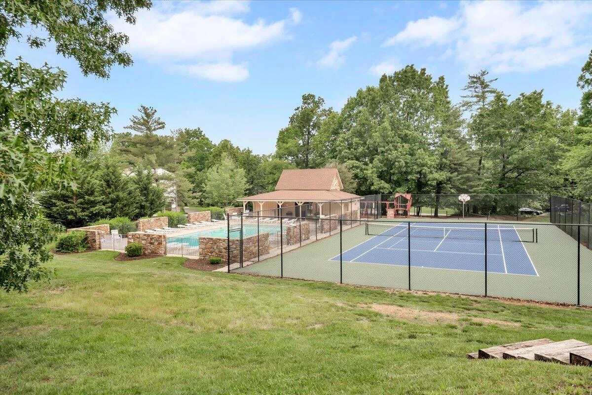 4554 Summerset DR - Photo 36