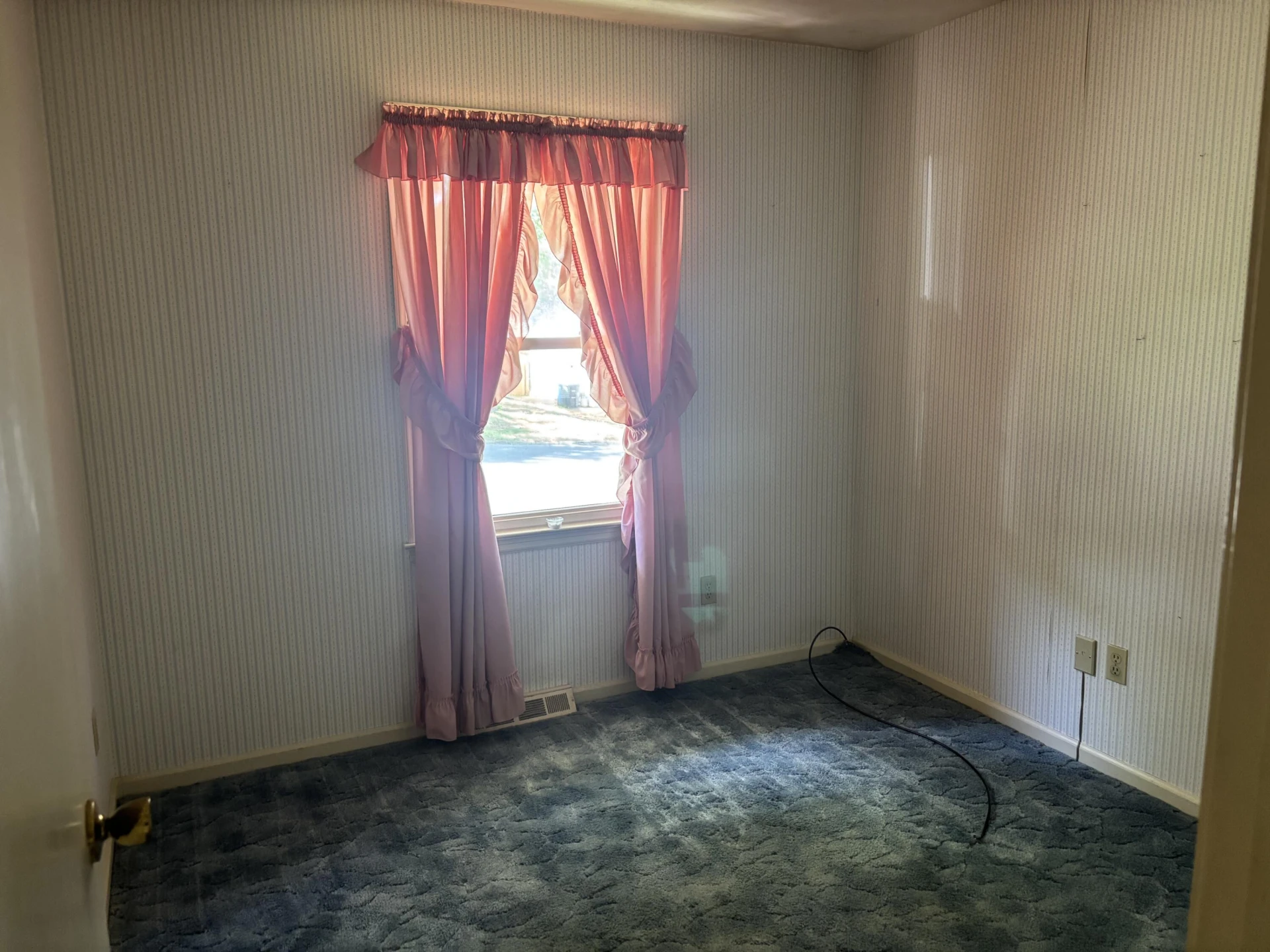 4644 Casper DR - Photo 10