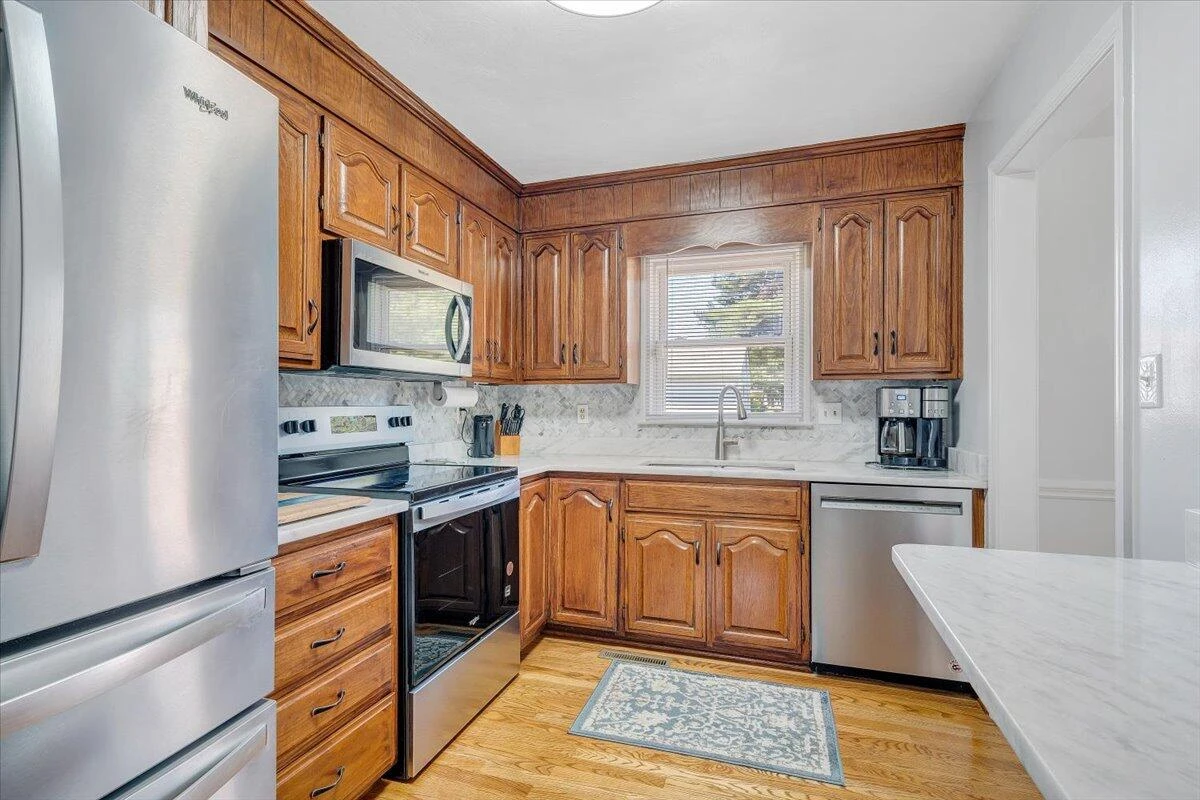 6032 Old Manor CT - Photo 18
