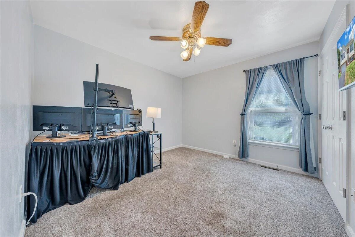 6032 Old Manor CT - Photo 23