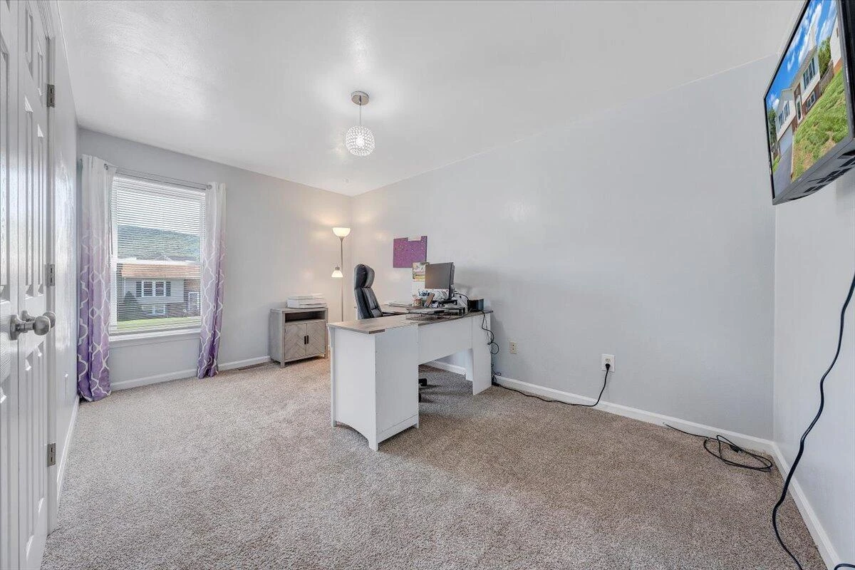 6032 Old Manor CT - Photo 27