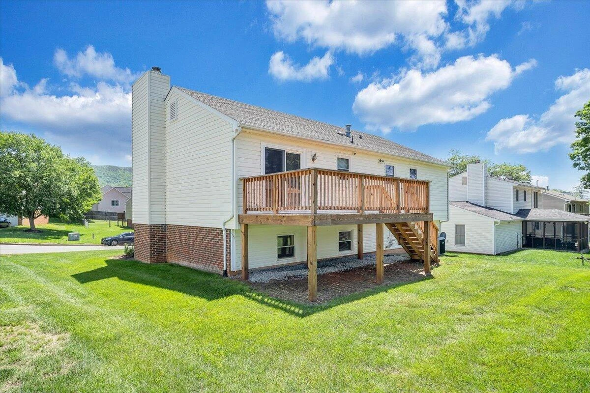 6032 Old Manor CT - Photo 39
