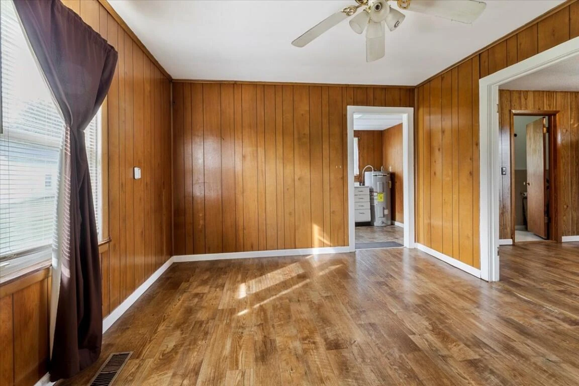5144 Thornspring RD - Photo 18
