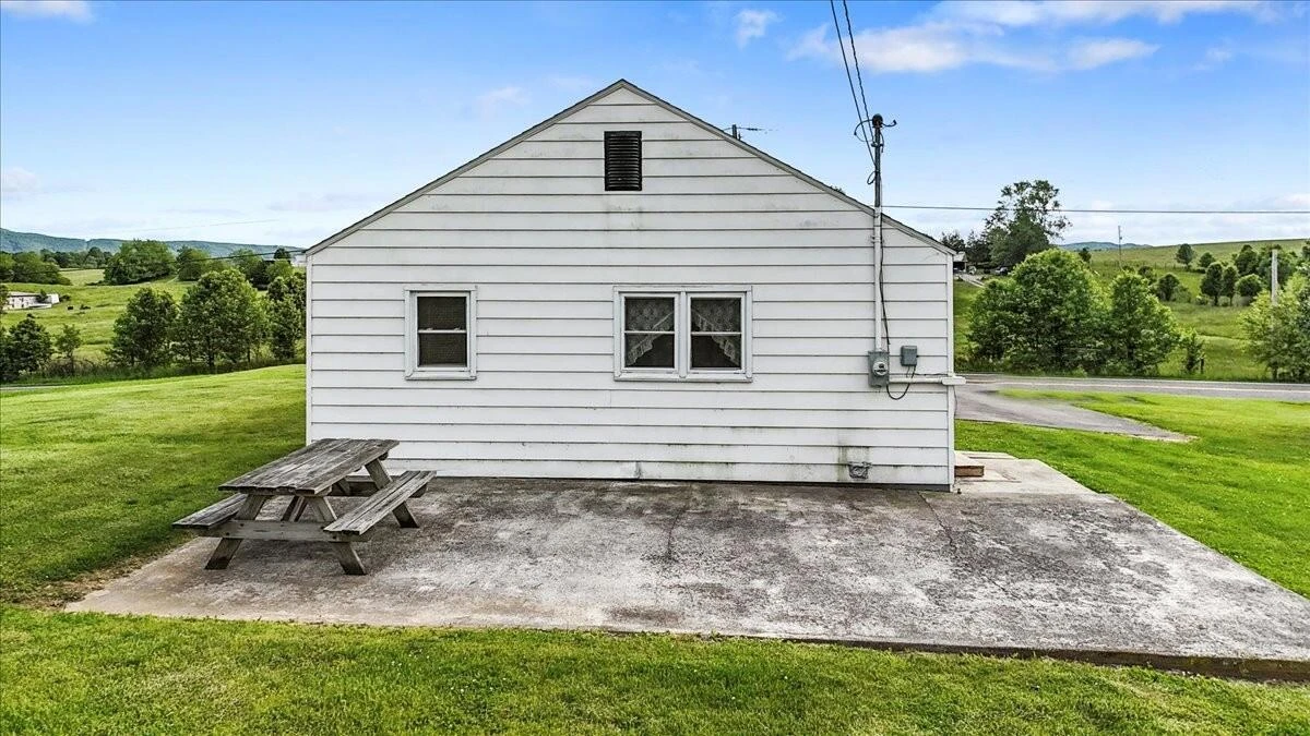 5144 Thornspring RD - Photo 30