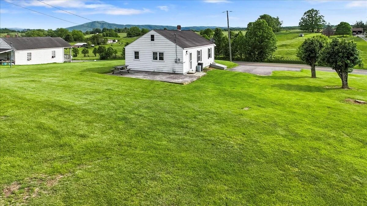 5144 Thornspring RD - Photo 36