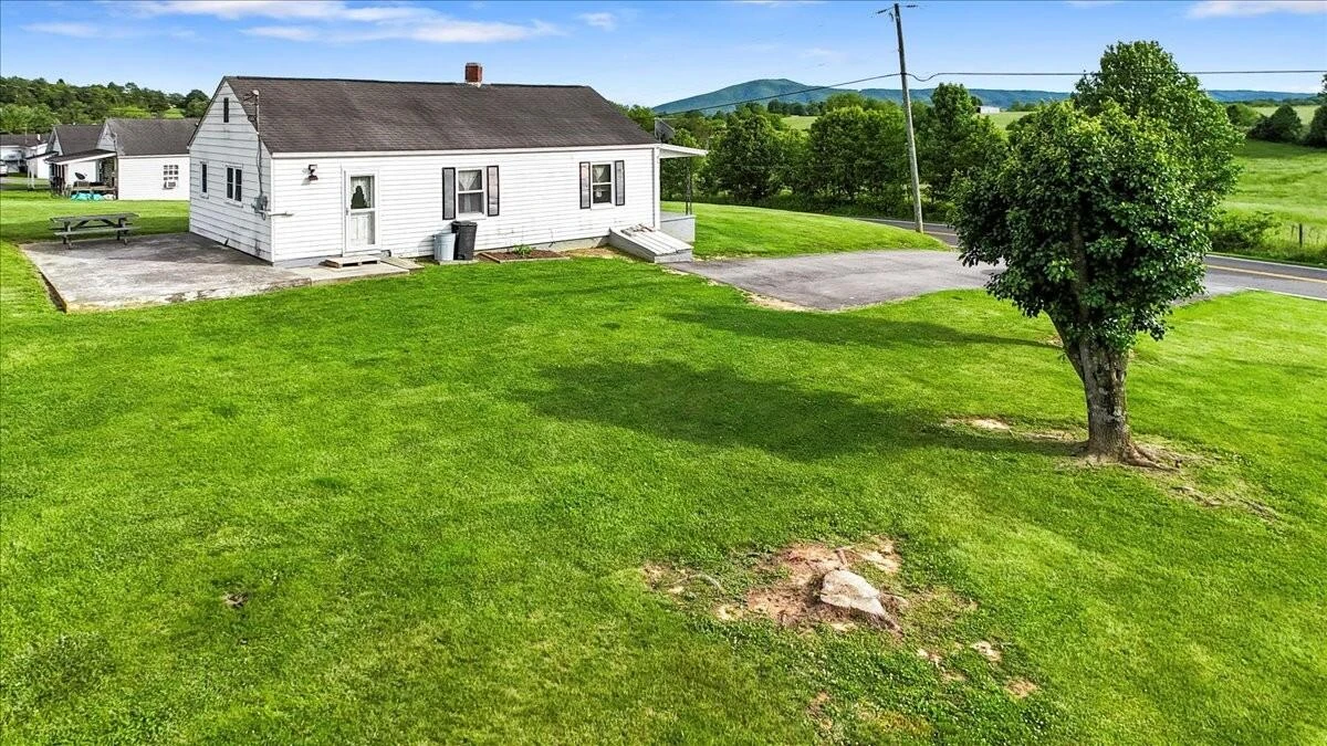 5144 Thornspring RD - Photo 37