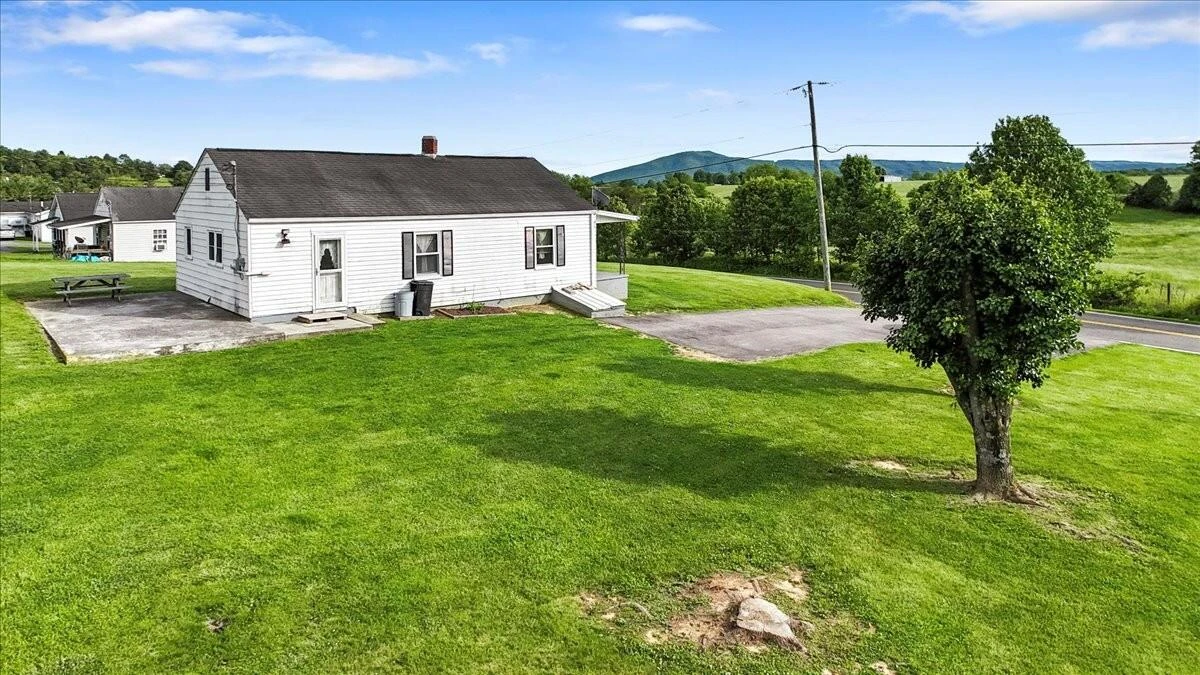 5144 Thornspring RD - Photo 38