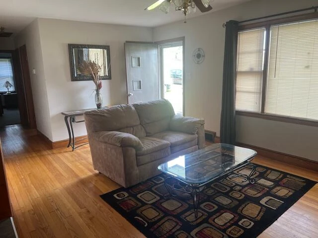 202 College ST - Photo 2