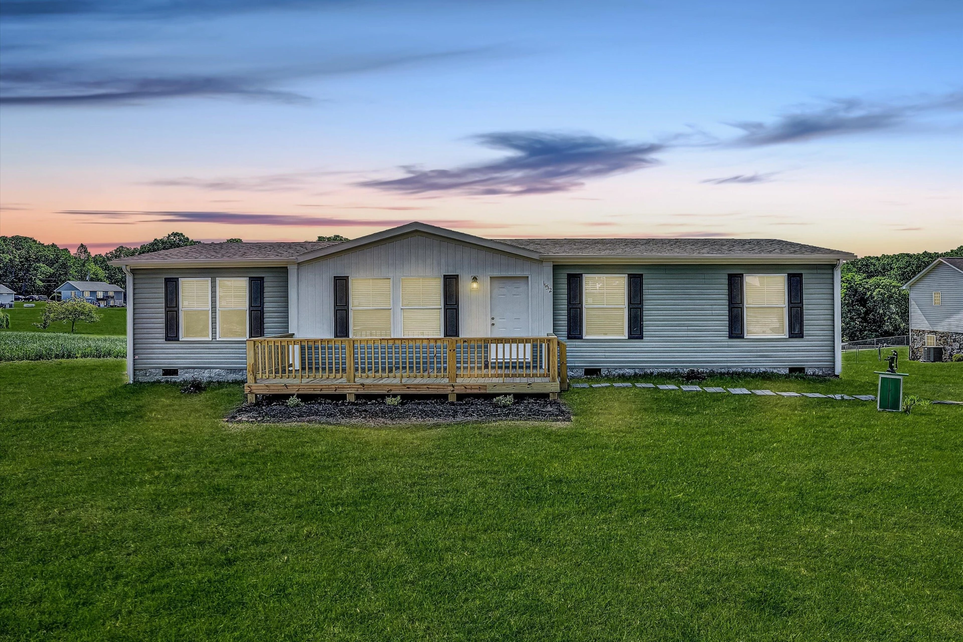 1152 CALICO ROCK RD - Photo 2