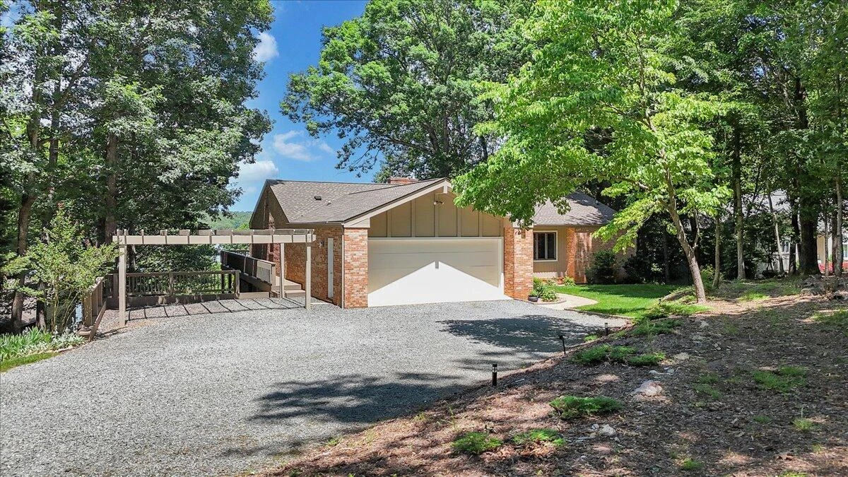 114 Freeboard DR - Photo 107