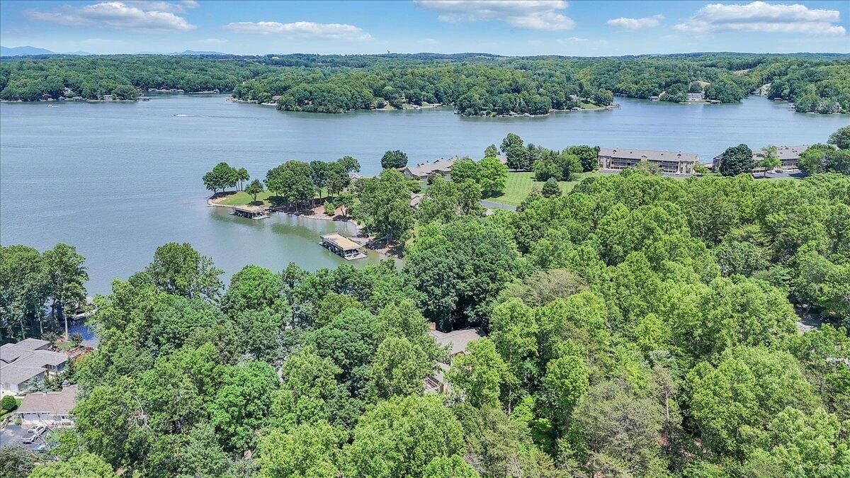 114 Freeboard DR - Photo 112
