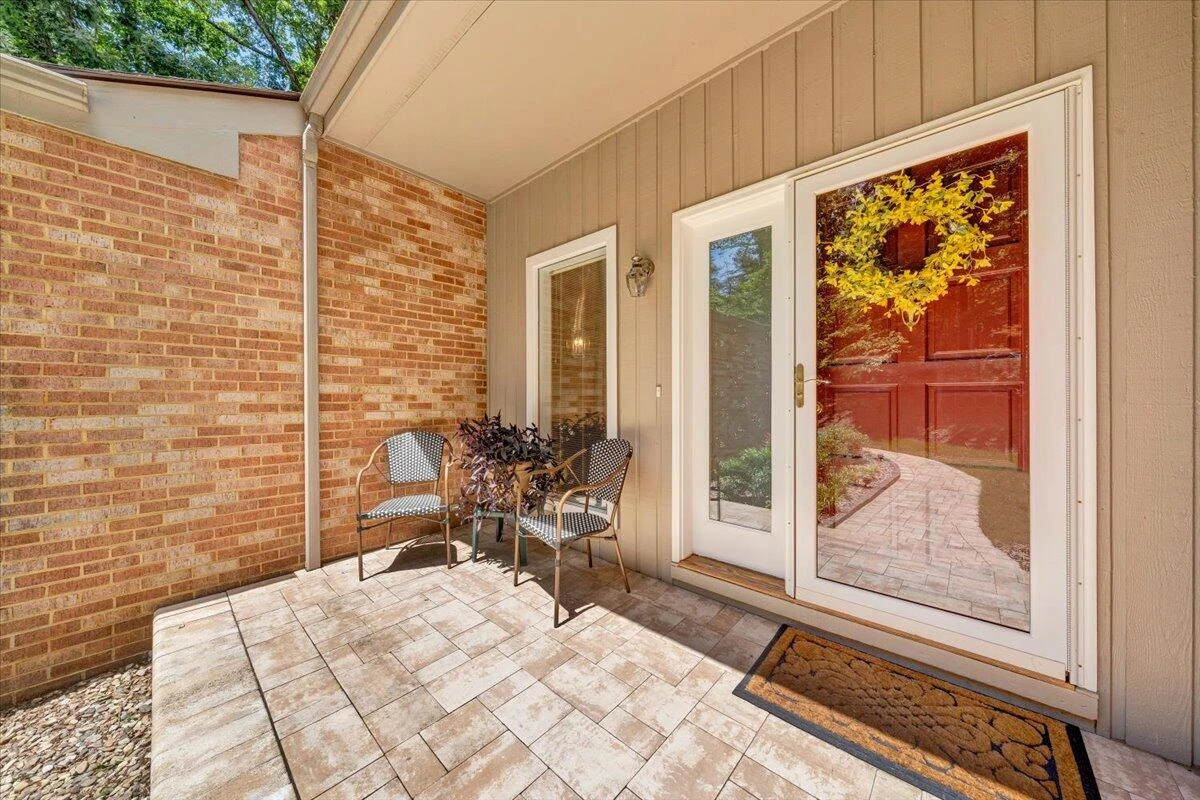 114 Freeboard DR - Photo 14