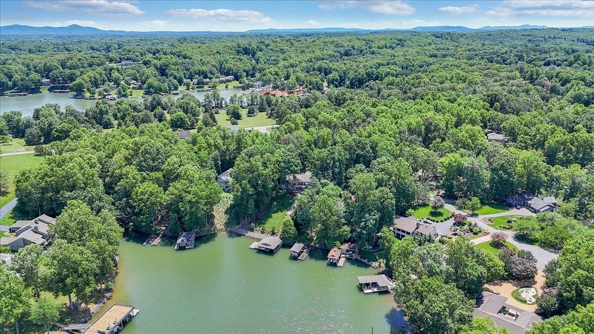 114 Freeboard DR - Photo 116