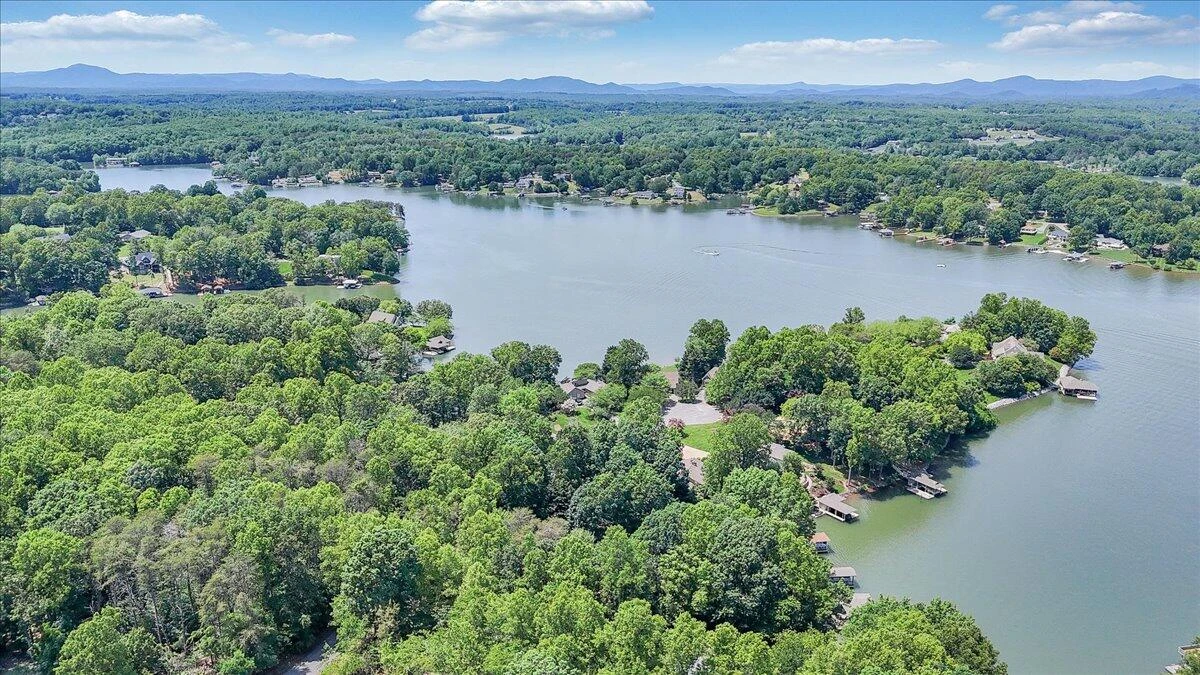 114 Freeboard DR - Photo 120