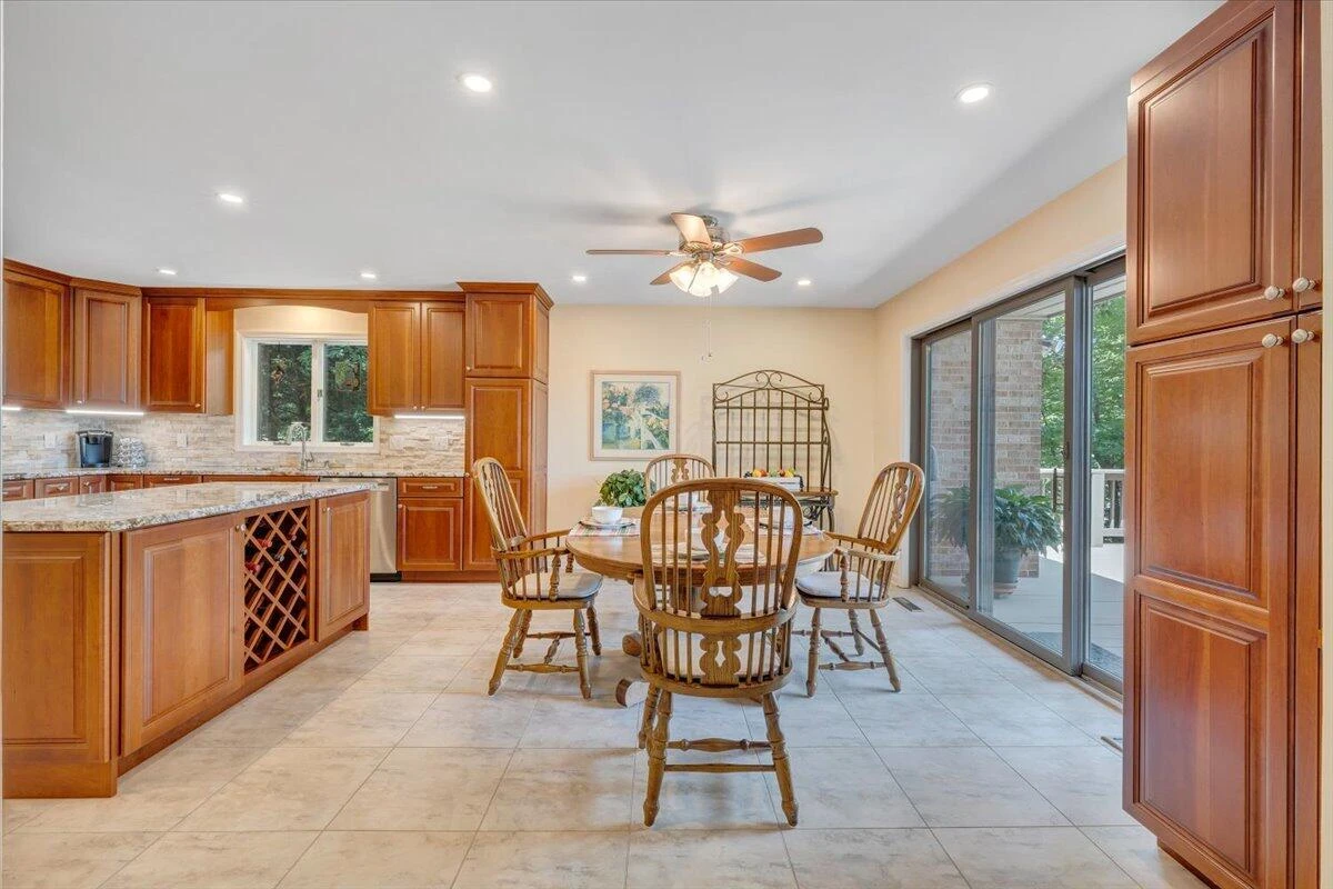 114 Freeboard DR - Photo 28