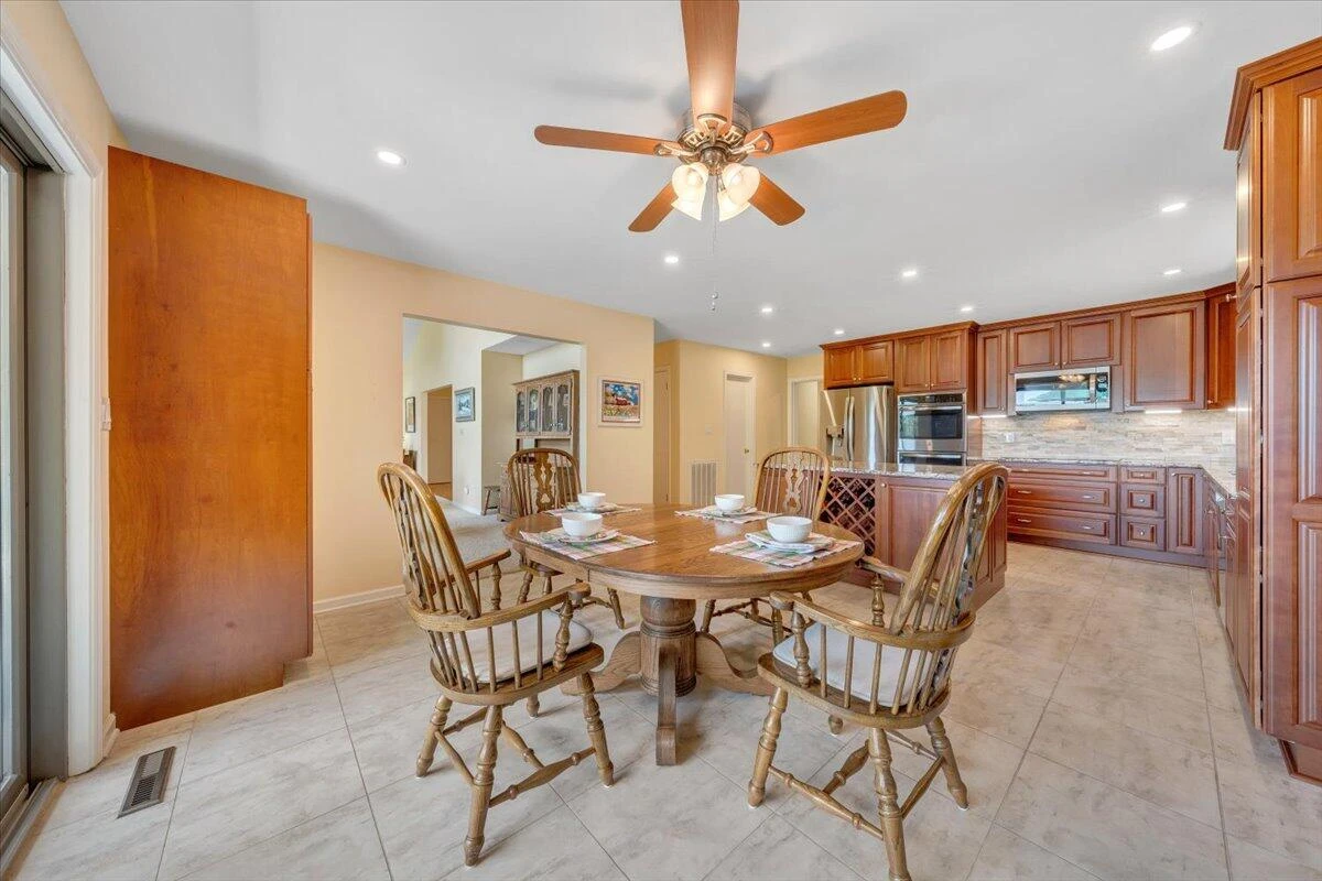 114 Freeboard DR - Photo 31
