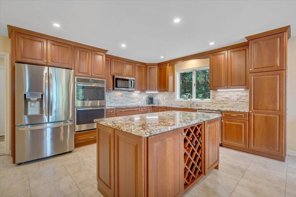 114 Freeboard DR - Photo 32