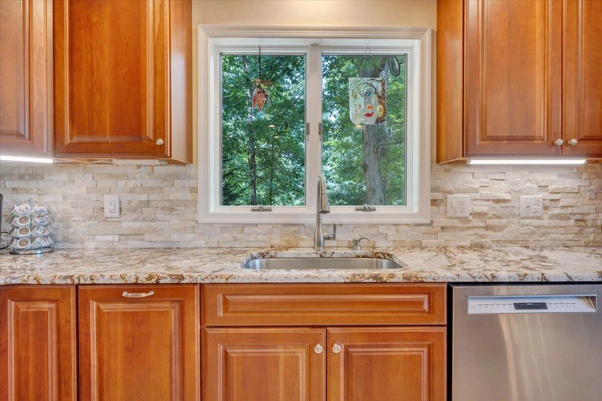 114 Freeboard DR - Photo 36