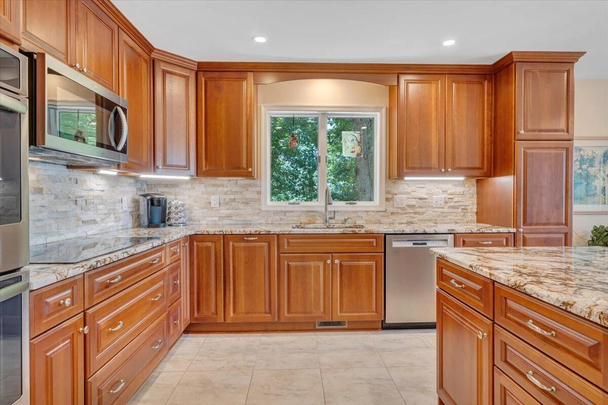 114 Freeboard DR - Photo 38