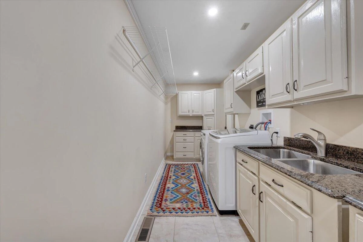 114 Freeboard DR - Photo 44