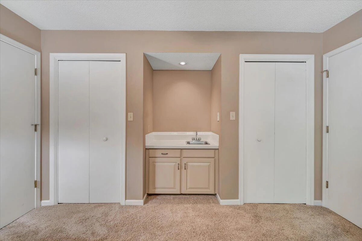 114 Freeboard DR - Photo 48