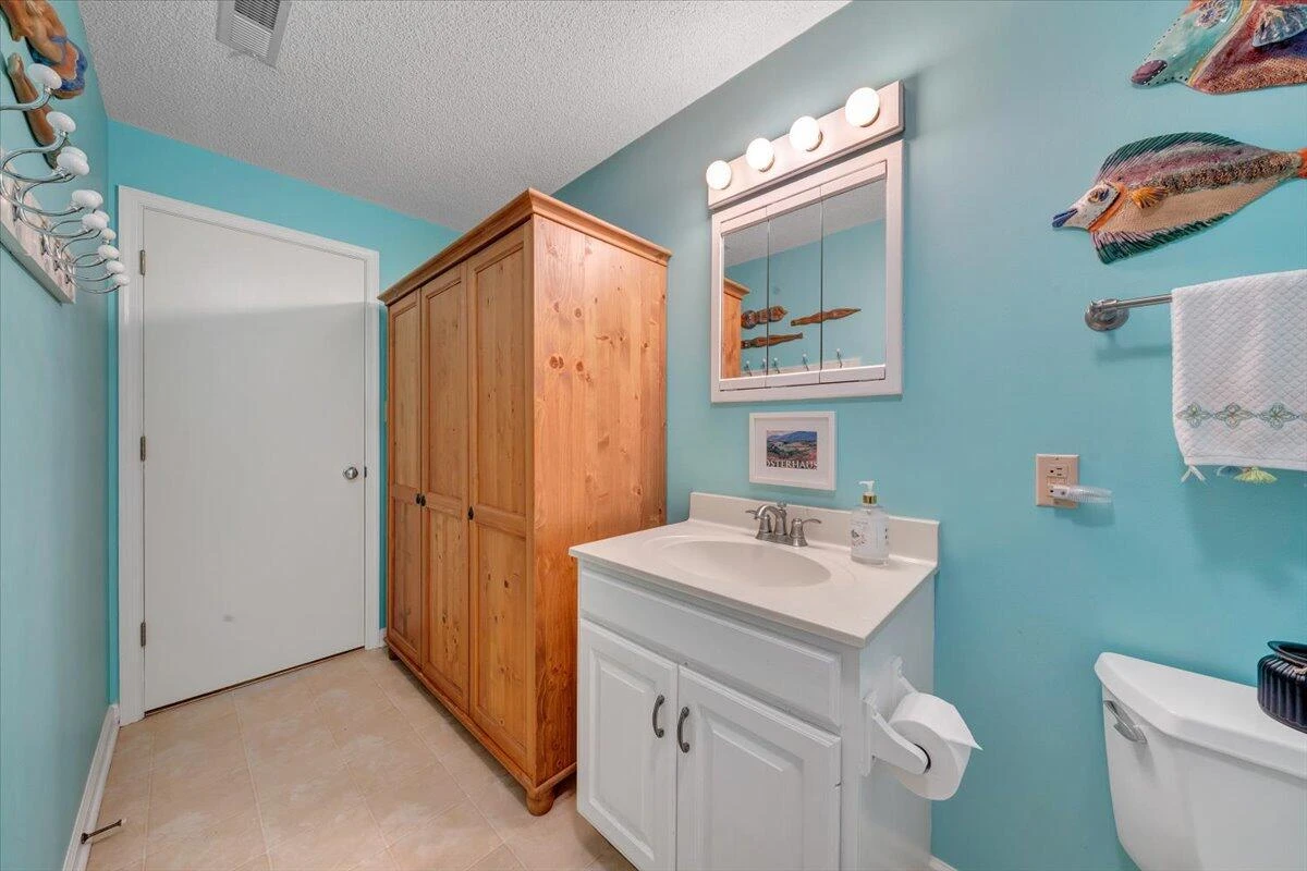 114 Freeboard DR - Photo 70