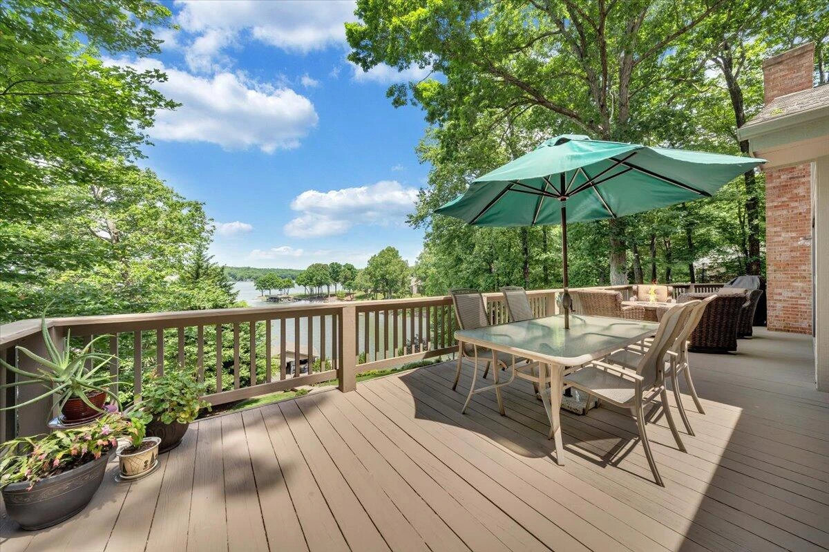 114 Freeboard DR - Photo 79