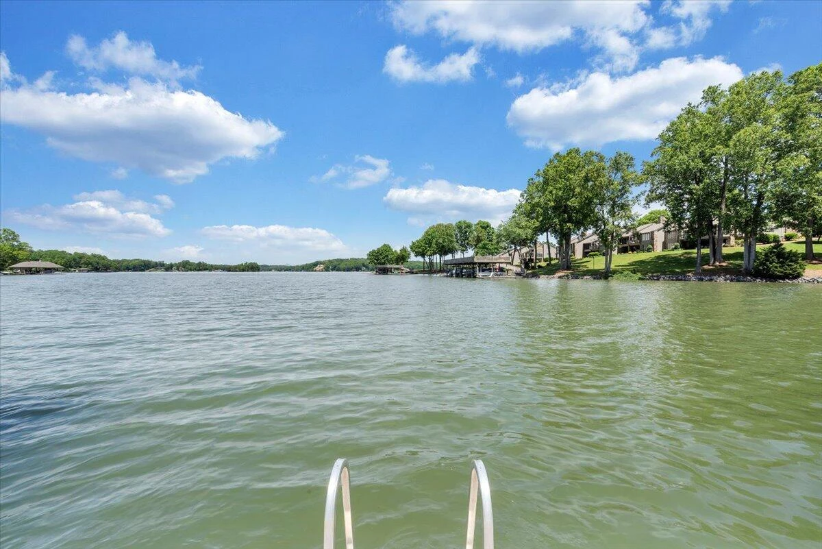 114 Freeboard DR - Photo 96
