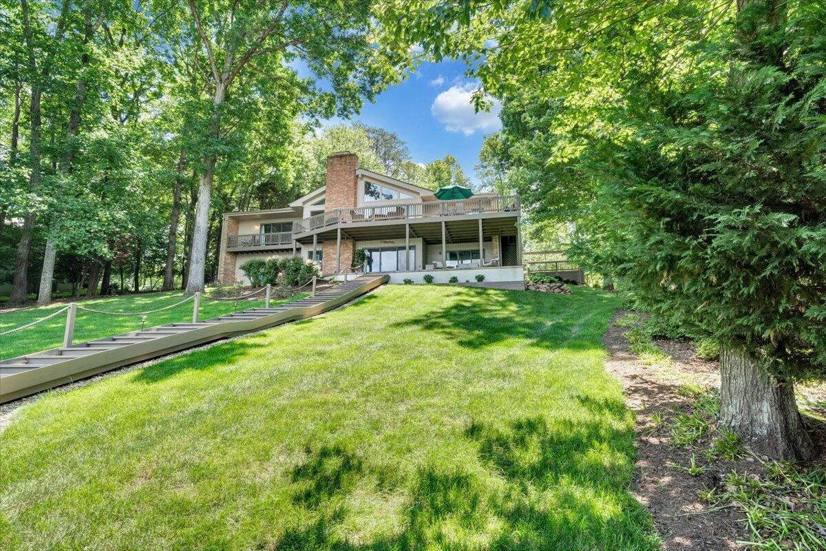 114 Freeboard DR - Photo 97