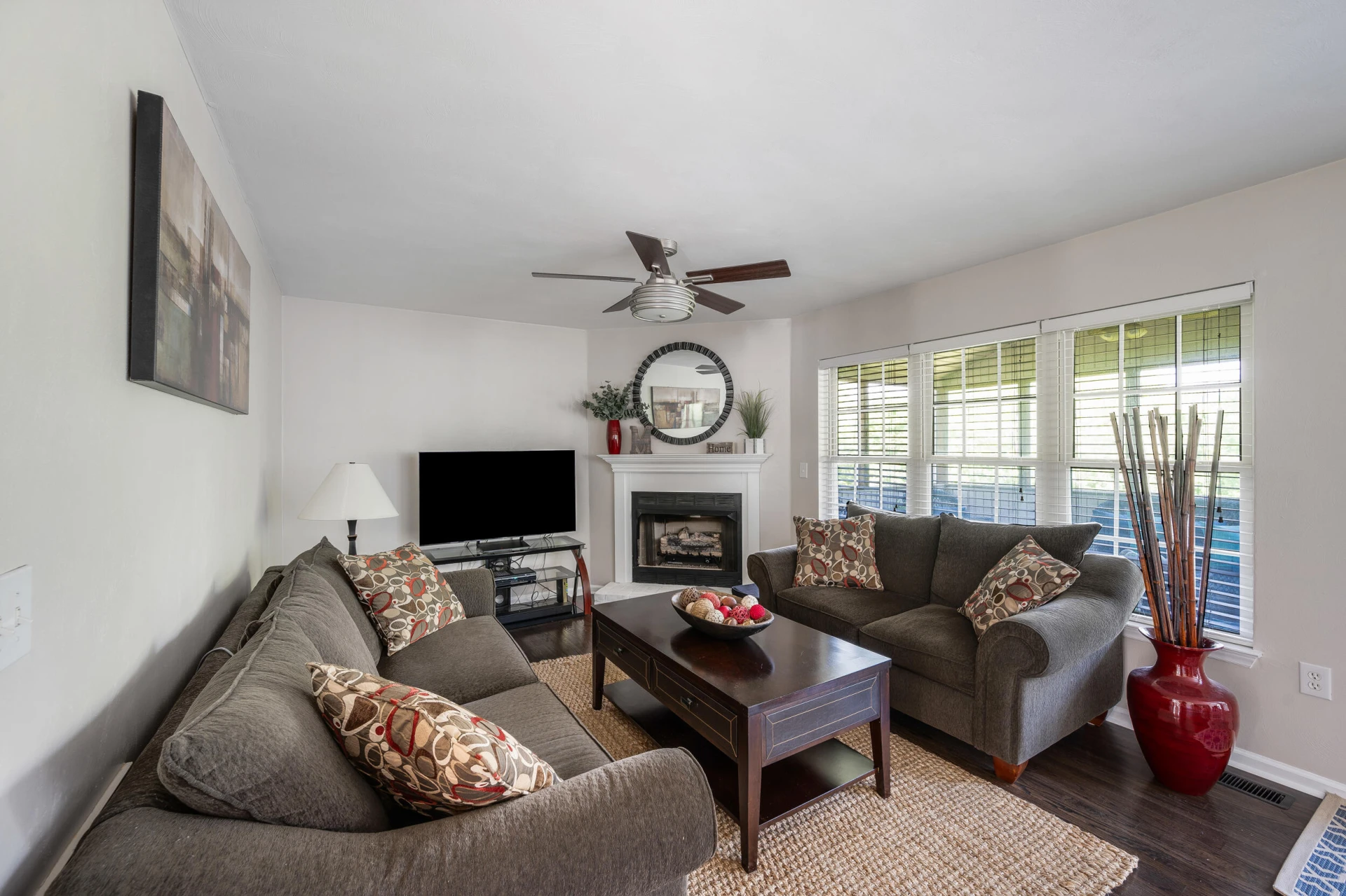 220 Bush DR - Photo 10