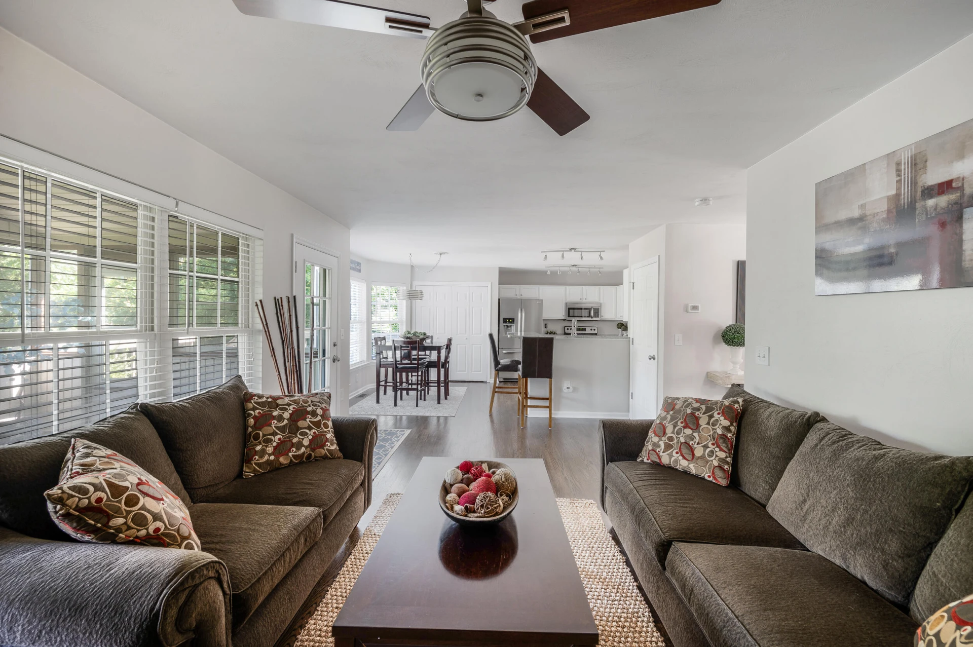 220 Bush DR - Photo 11
